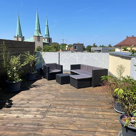 Zentrale Grosszuegige Dachterassen Whg Am Stadtpark In 15 Min Mit U-Bahn Zur Messe Nuremberg Bagian luar foto